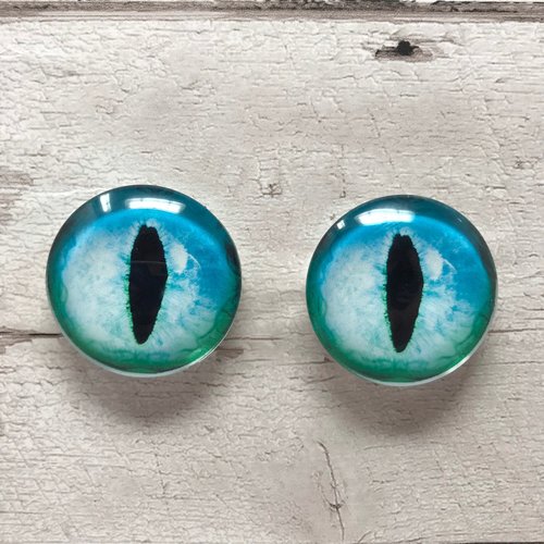 Blue glass eye cabochons in sizes 6mm to 40mm dragon eyes cat iris (cc4)