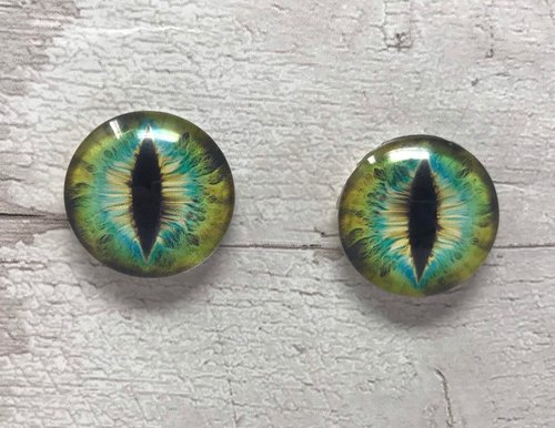 Green and blue glass eye cabochons in sizes 6mm to 40mm dragon eyes cat iris (029)