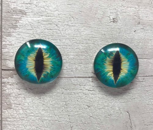 Green and blue glass eye cabochons in sizes 6mm to 40mm dragon eyes cat iris snake eyes lizard(035)
