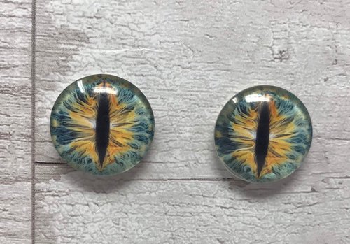 Glass eye cabochons in sizes 6mm to 40mm dragon eyes cat fox snake lizard  iris (040)