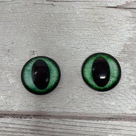Green glass eye cabochons in sizes 6mm to 40mm dragon eyes cat iris (510)